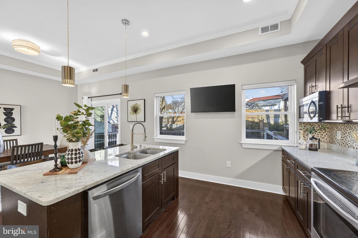 3513 22ND ST S, ARLINGTON, Virginia 22204, 3 Bedrooms Bedrooms, ,3 BathroomsBathrooms,Residential,For sale,3513 22ND ST S,VAAR2067878 MLS # VAAR2067878