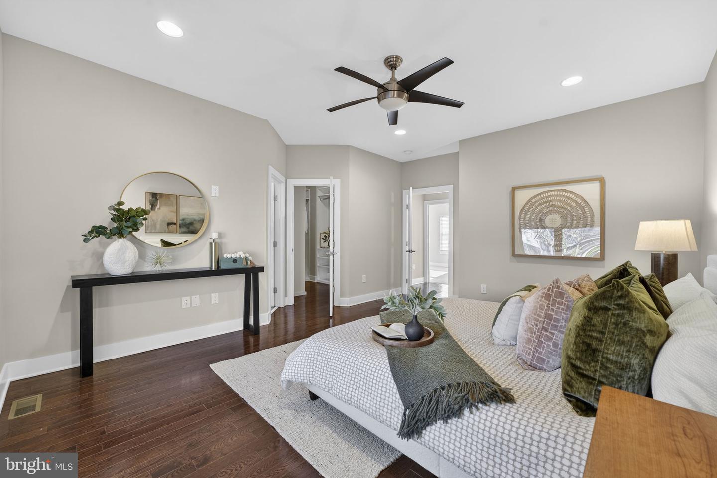 3513 22ND ST S, ARLINGTON, Virginia 22204, 3 Bedrooms Bedrooms, ,3 BathroomsBathrooms,Residential,For sale,3513 22ND ST S,VAAR2067878 MLS # VAAR2067878