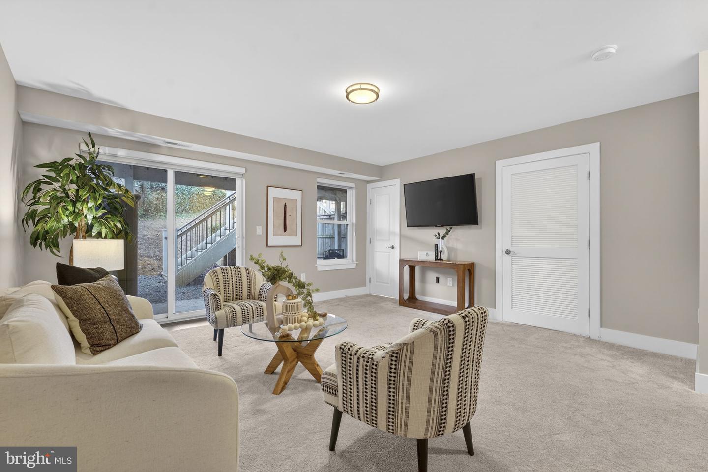 3513 22ND ST S, ARLINGTON, Virginia 22204, 3 Bedrooms Bedrooms, ,3 BathroomsBathrooms,Residential,For sale,3513 22ND ST S,VAAR2067878 MLS # VAAR2067878