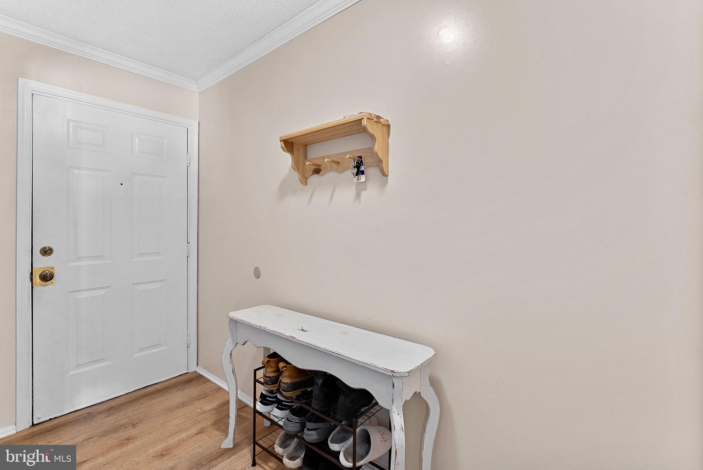 1115 HUNTMASTER TER NE #202, LEESBURG, Virginia 20176, 2 Bedrooms Bedrooms, ,2 BathroomsBathrooms,Residential,For sale,1115 HUNTMASTER TER NE #202,VALO2114178 MLS # VALO2114178