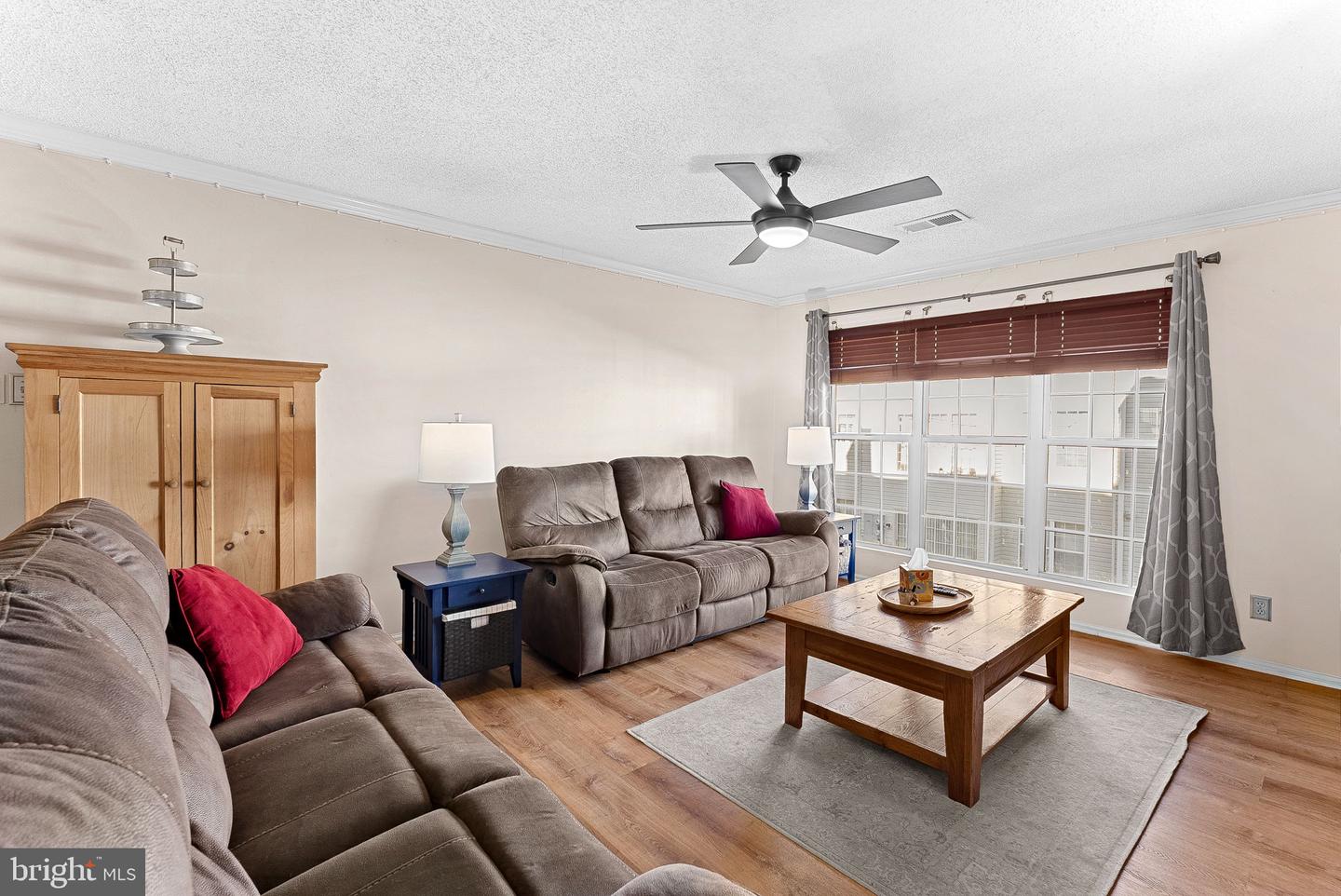 1115 HUNTMASTER TER NE #202, LEESBURG, Virginia 20176, 2 Bedrooms Bedrooms, ,2 BathroomsBathrooms,Residential,For sale,1115 HUNTMASTER TER NE #202,VALO2114178 MLS # VALO2114178