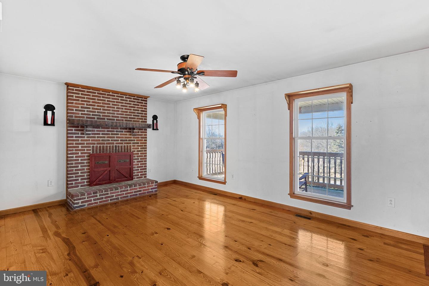 12045 HARRY BYRD HWY, BERRYVILLE, Virginia 22611, 4 Bedrooms Bedrooms, ,2 BathroomsBathrooms,Residential,For sale,12045 HARRY BYRD HWY,VACL2006342 MLS # VACL2006342