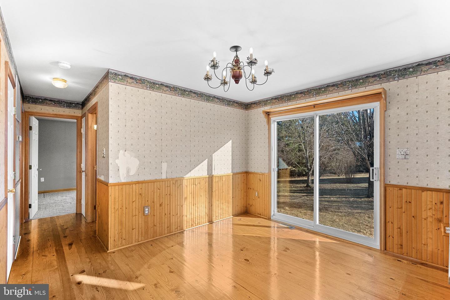 12045 HARRY BYRD HWY, BERRYVILLE, Virginia 22611, 4 Bedrooms Bedrooms, ,2 BathroomsBathrooms,Residential,For sale,12045 HARRY BYRD HWY,VACL2006342 MLS # VACL2006342