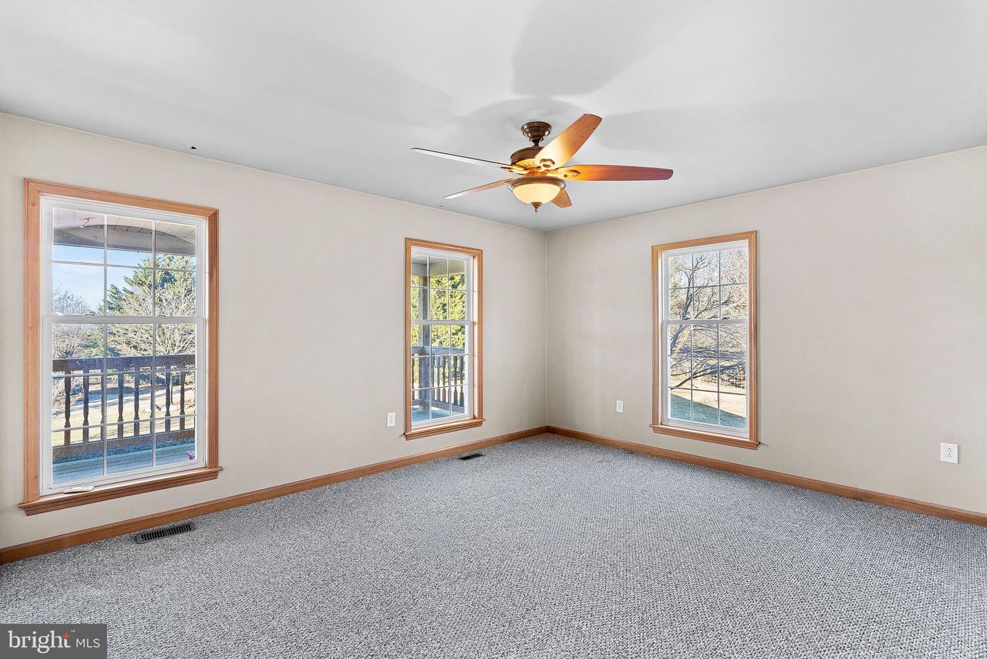 12045 HARRY BYRD HWY, BERRYVILLE, Virginia 22611, 4 Bedrooms Bedrooms, ,2 BathroomsBathrooms,Residential,For sale,12045 HARRY BYRD HWY,VACL2006342 MLS # VACL2006342