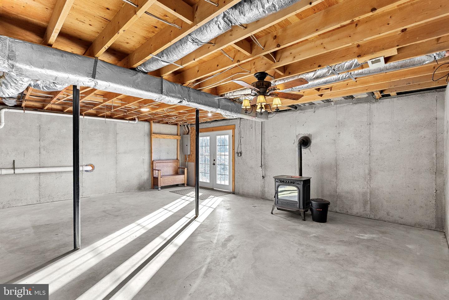 12045 HARRY BYRD HWY, BERRYVILLE, Virginia 22611, 4 Bedrooms Bedrooms, ,2 BathroomsBathrooms,Residential,For sale,12045 HARRY BYRD HWY,VACL2006342 MLS # VACL2006342