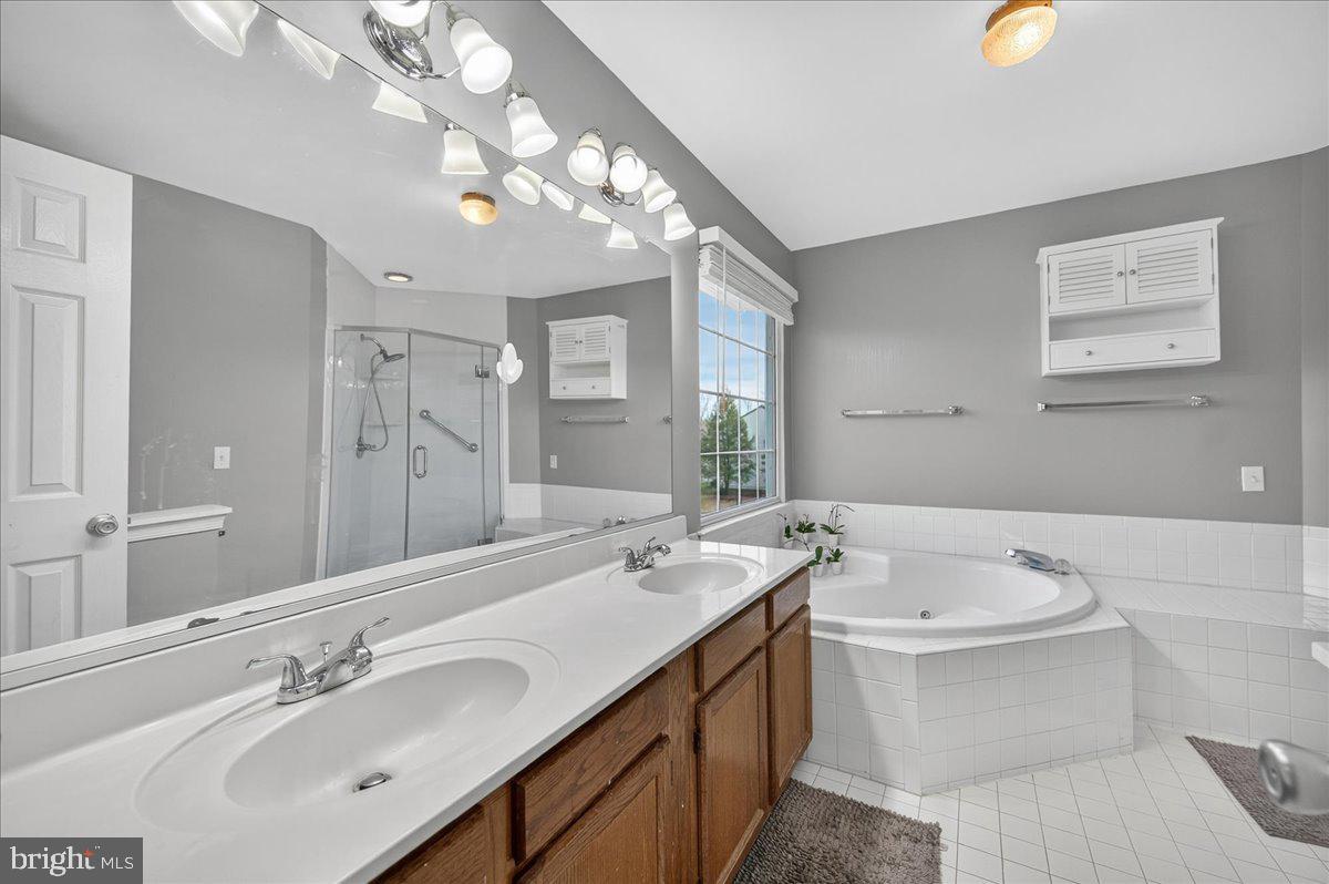 10200 RACQUET CIR, MANASSAS, Virginia 20110, 4 Bedrooms Bedrooms, ,2 BathroomsBathrooms,Residential,For sale,10200 RACQUET CIR,VAMN2009982 MLS # VAMN2009982