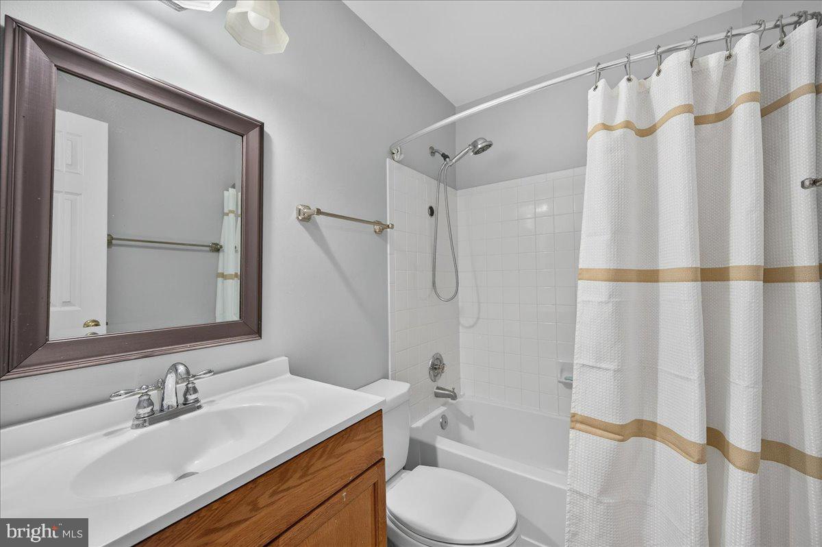 10200 RACQUET CIR, MANASSAS, Virginia 20110, 4 Bedrooms Bedrooms, ,2 BathroomsBathrooms,Residential,For sale,10200 RACQUET CIR,VAMN2009982 MLS # VAMN2009982