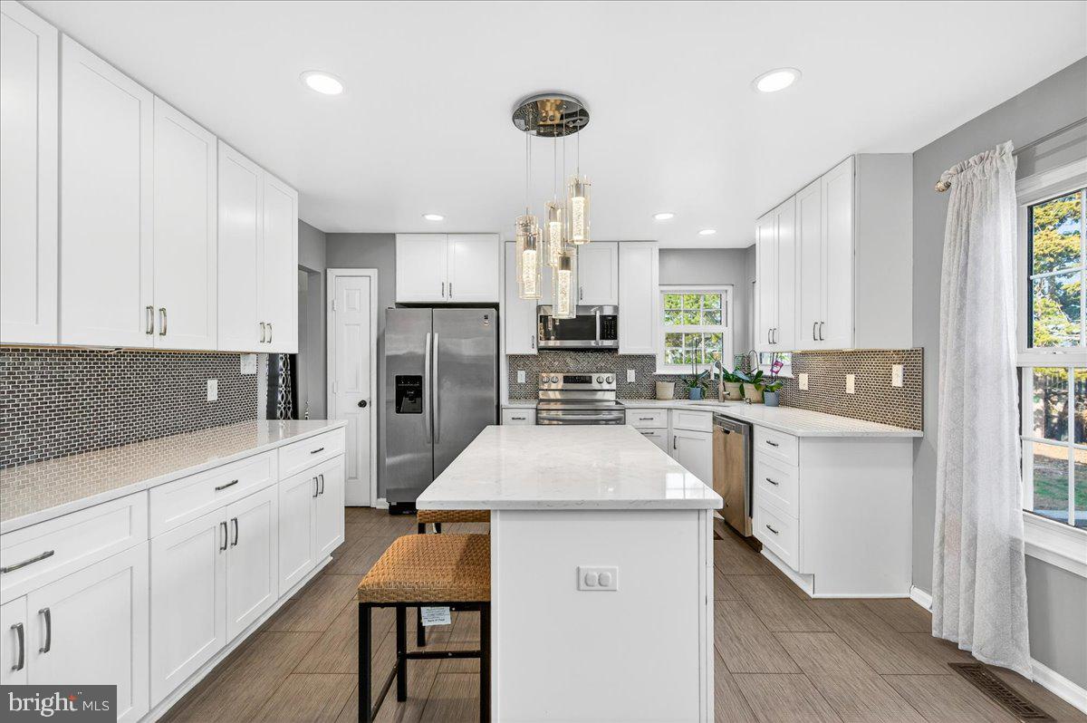 10200 RACQUET CIR, MANASSAS, Virginia 20110, 4 Bedrooms Bedrooms, ,2 BathroomsBathrooms,Residential,For sale,10200 RACQUET CIR,VAMN2009982 MLS # VAMN2009982