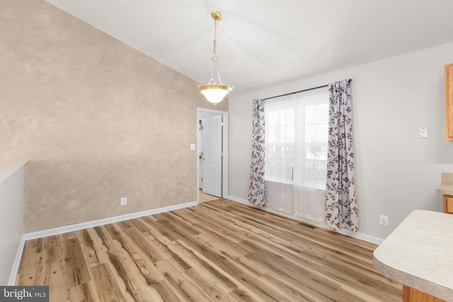 3700 ALBERTA DR, FREDERICKSBURG, Virginia 22408, 3 Bedrooms Bedrooms, ,2 BathroomsBathrooms,Residential,For sale,3700 ALBERTA DR,VASP2038748 MLS # VASP2038748