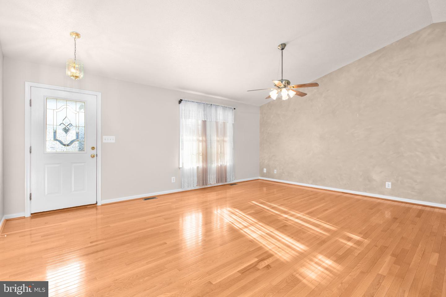 3700 ALBERTA DR, FREDERICKSBURG, Virginia 22408, 3 Bedrooms Bedrooms, ,2 BathroomsBathrooms,Residential,For sale,3700 ALBERTA DR,VASP2038748 MLS # VASP2038748