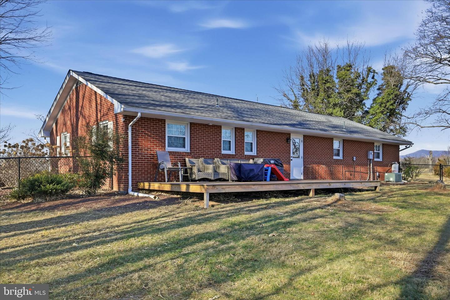 891 STONEBURNER RD, EDINBURG, Virginia 22824, 3 Bedrooms Bedrooms, 6 Rooms Rooms,2 BathroomsBathrooms,Residential,For sale,891 STONEBURNER RD,VASH2013420 MLS # VASH2013420