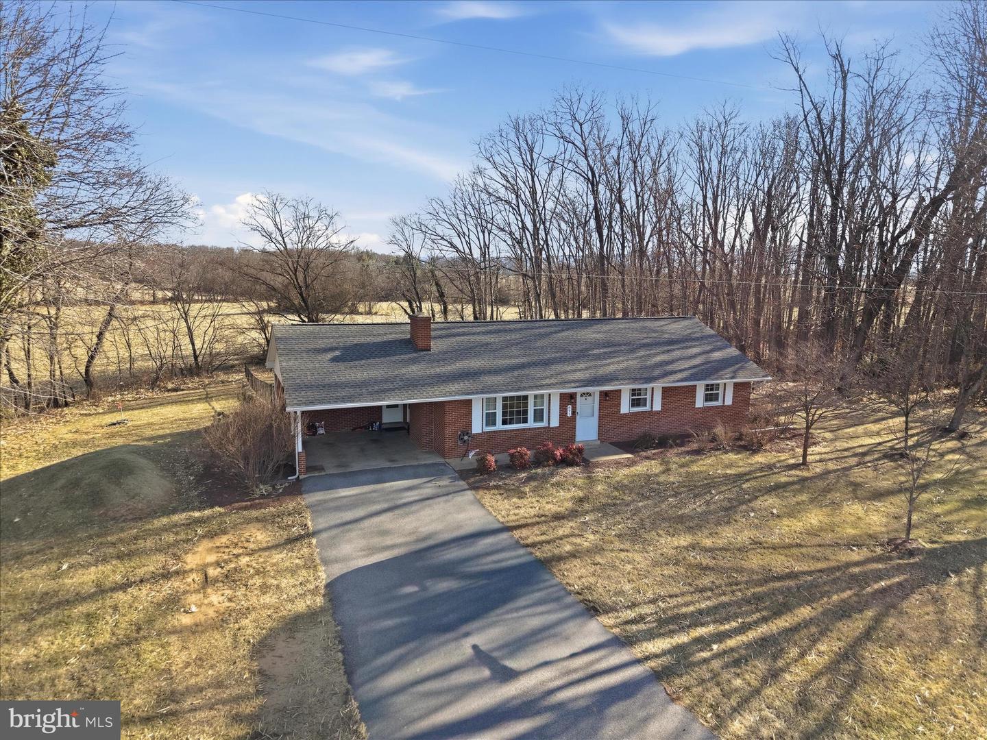 891 STONEBURNER RD, EDINBURG, Virginia 22824, 3 Bedrooms Bedrooms, 6 Rooms Rooms,2 BathroomsBathrooms,Residential,For sale,891 STONEBURNER RD,VASH2013420 MLS # VASH2013420