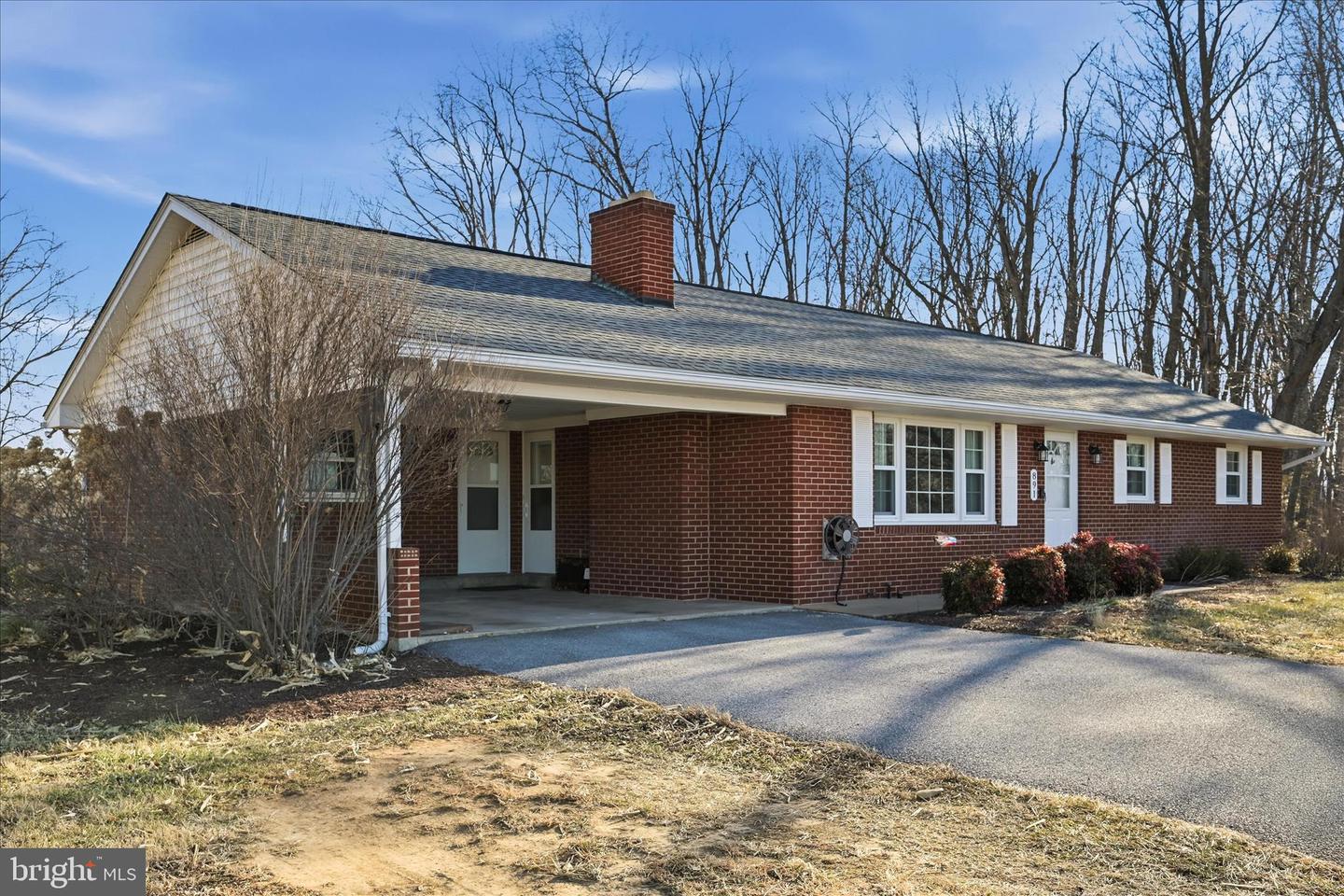 891 STONEBURNER RD, EDINBURG, Virginia 22824, 3 Bedrooms Bedrooms, 6 Rooms Rooms,2 BathroomsBathrooms,Residential,For sale,891 STONEBURNER RD,VASH2013420 MLS # VASH2013420