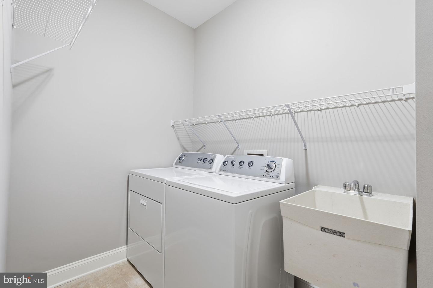 22831 QUANTE SQ, ASHBURN, Virginia 20148, 3 Bedrooms Bedrooms, ,3 BathroomsBathrooms,Residential,For sale,22831 QUANTE SQ,VALO2114298 MLS # VALO2114298