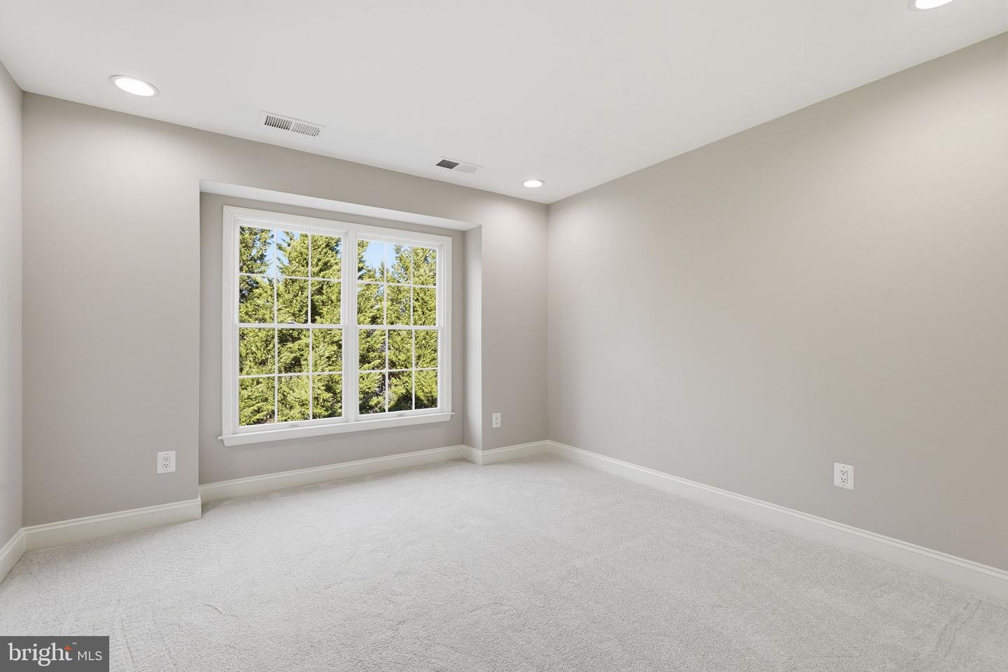 22831 QUANTE SQ, ASHBURN, Virginia 20148, 3 Bedrooms Bedrooms, ,3 BathroomsBathrooms,Residential,For sale,22831 QUANTE SQ,VALO2114298 MLS # VALO2114298