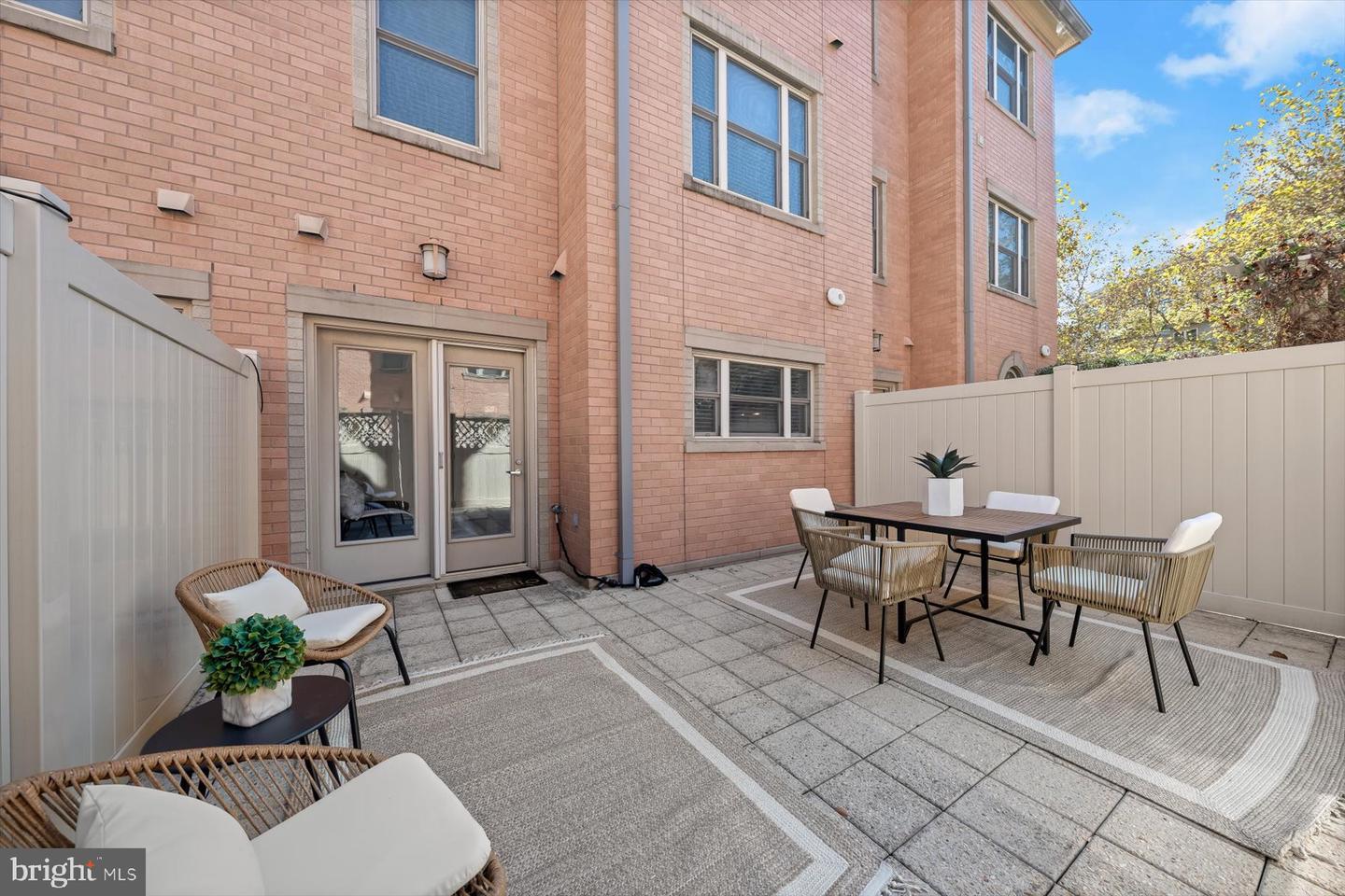 2227 12TH CT N, ARLINGTON, Virginia 22201, 4 Bedrooms Bedrooms, 13 Rooms Rooms,2 BathroomsBathrooms,Residential,For sale,2227 12TH CT N,VAAR2067924 MLS # VAAR2067924 2227 12TH CT N, ARLINGTON, Virginia 22201, 4 Bedrooms Bedrooms, 13 Rooms Rooms,2 BathroomsBathrooms,Residential,For sale,2227 12TH CT N,VAAR2067924 MLS # VAAR2067924