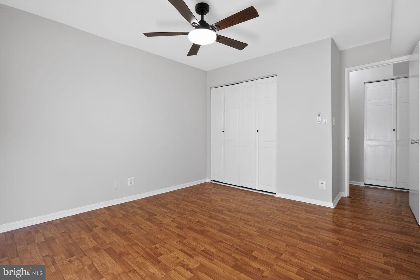 4400 ISLAND PL #302, ANNANDALE, Virginia 22003, 2 Bedrooms Bedrooms, ,2 BathroomsBathrooms,Residential,For sale,4400 ISLAND PL #302,VAFX2286612 MLS # VAFX2286612