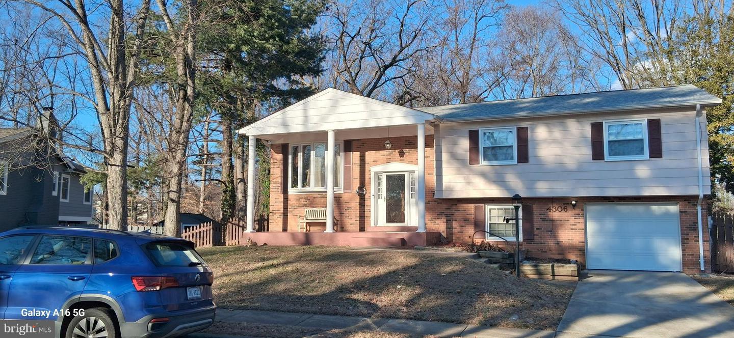 4306 ELDORADO DR, WOODBRIDGE, Virginia 22193, 4 Bedrooms Bedrooms, ,2 BathroomsBathrooms,Residential,For sale,4306 ELDORADO DR,VAPW2110856 MLS # VAPW2110856