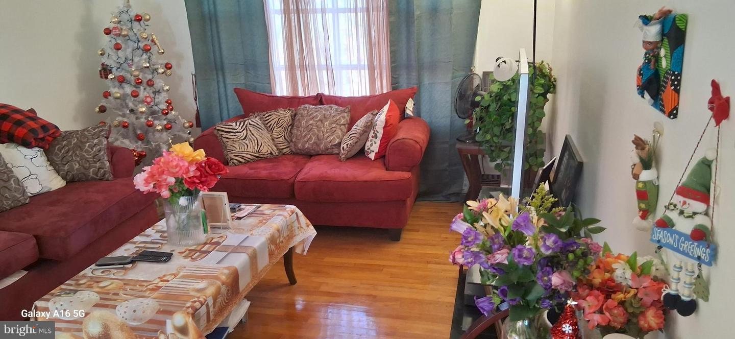 4306 ELDORADO DR, WOODBRIDGE, Virginia 22193, 4 Bedrooms Bedrooms, ,2 BathroomsBathrooms,Residential,For sale,4306 ELDORADO DR,VAPW2110856 MLS # VAPW2110856