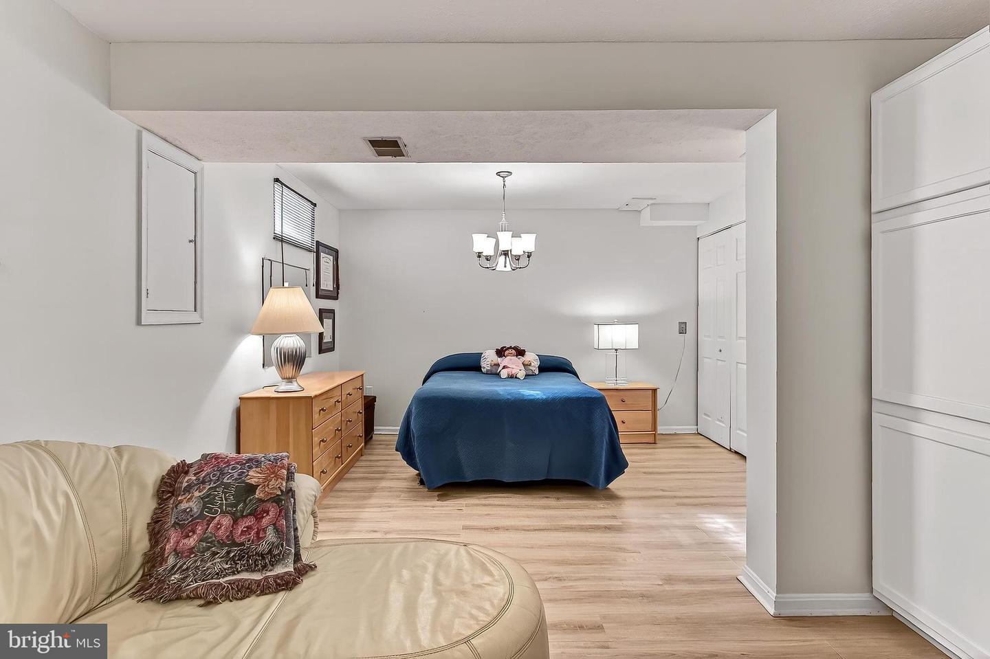 3826 BEECH DOWN DR, CHANTILLY, Virginia 20151, 3 Bedrooms Bedrooms, ,2 BathroomsBathrooms,Residential,For sale,3826 BEECH DOWN DR,VAFX2286782 MLS # VAFX2286782