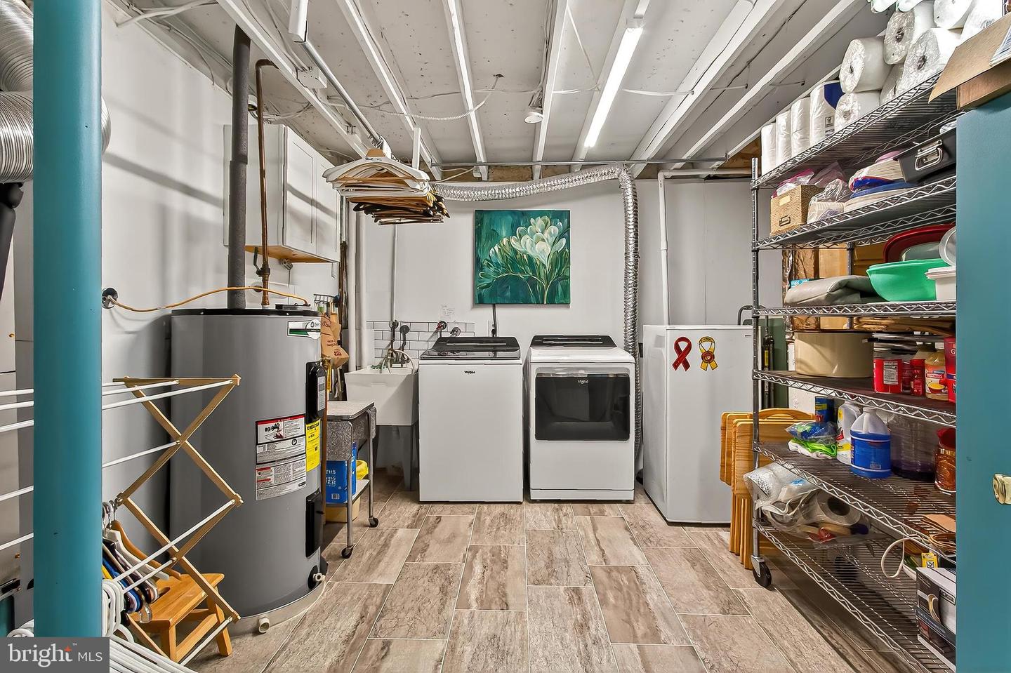 3826 BEECH DOWN DR, CHANTILLY, Virginia 20151, 3 Bedrooms Bedrooms, ,2 BathroomsBathrooms,Residential,For sale,3826 BEECH DOWN DR,VAFX2286782 MLS # VAFX2286782