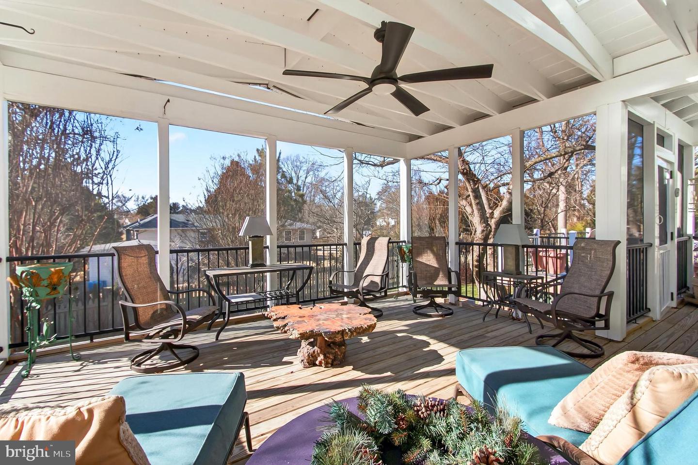 3826 BEECH DOWN DR, CHANTILLY, Virginia 20151, 3 Bedrooms Bedrooms, ,2 BathroomsBathrooms,Residential,For sale,3826 BEECH DOWN DR,VAFX2286782 MLS # VAFX2286782