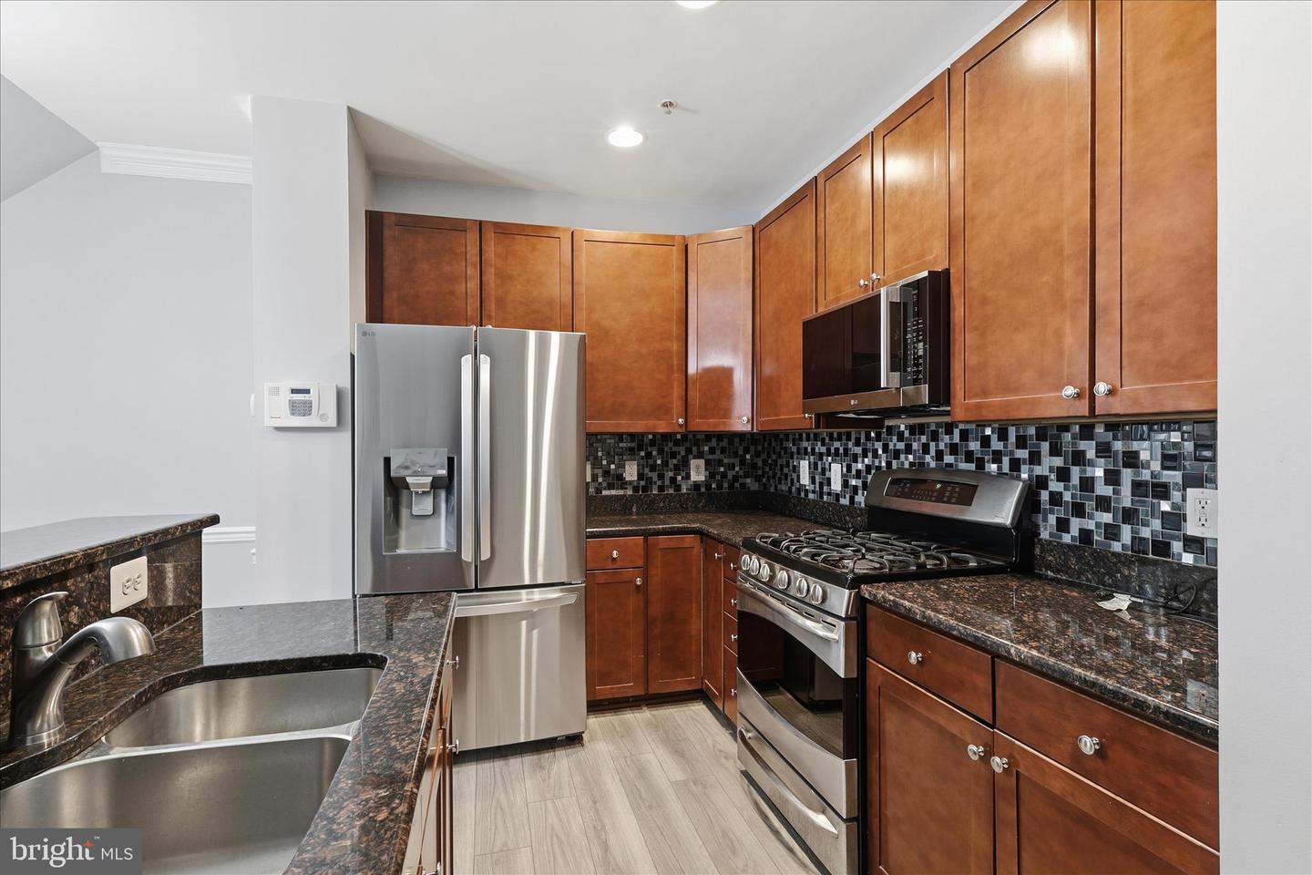 6066 ASTER HAVEN CIR, HAYMARKET, Virginia 20169, 3 Bedrooms Bedrooms, ,2 BathroomsBathrooms,Residential,For sale,6066 ASTER HAVEN CIR,VAPW2110936 MLS # VAPW2110936