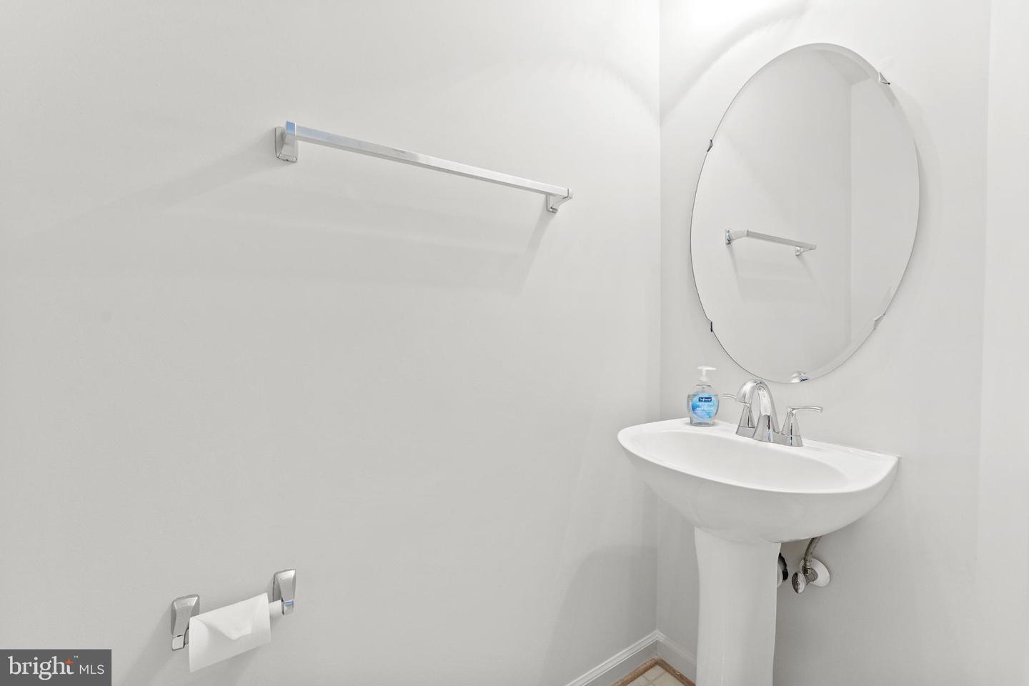 3908 FOUNTAIN BRIDGE CT, FREDERICKSBURG, Virginia 22408, 2 Bedrooms Bedrooms, ,2 BathroomsBathrooms,Residential,For sale,3908 FOUNTAIN BRIDGE CT,VASP2038774 MLS # VASP2038774