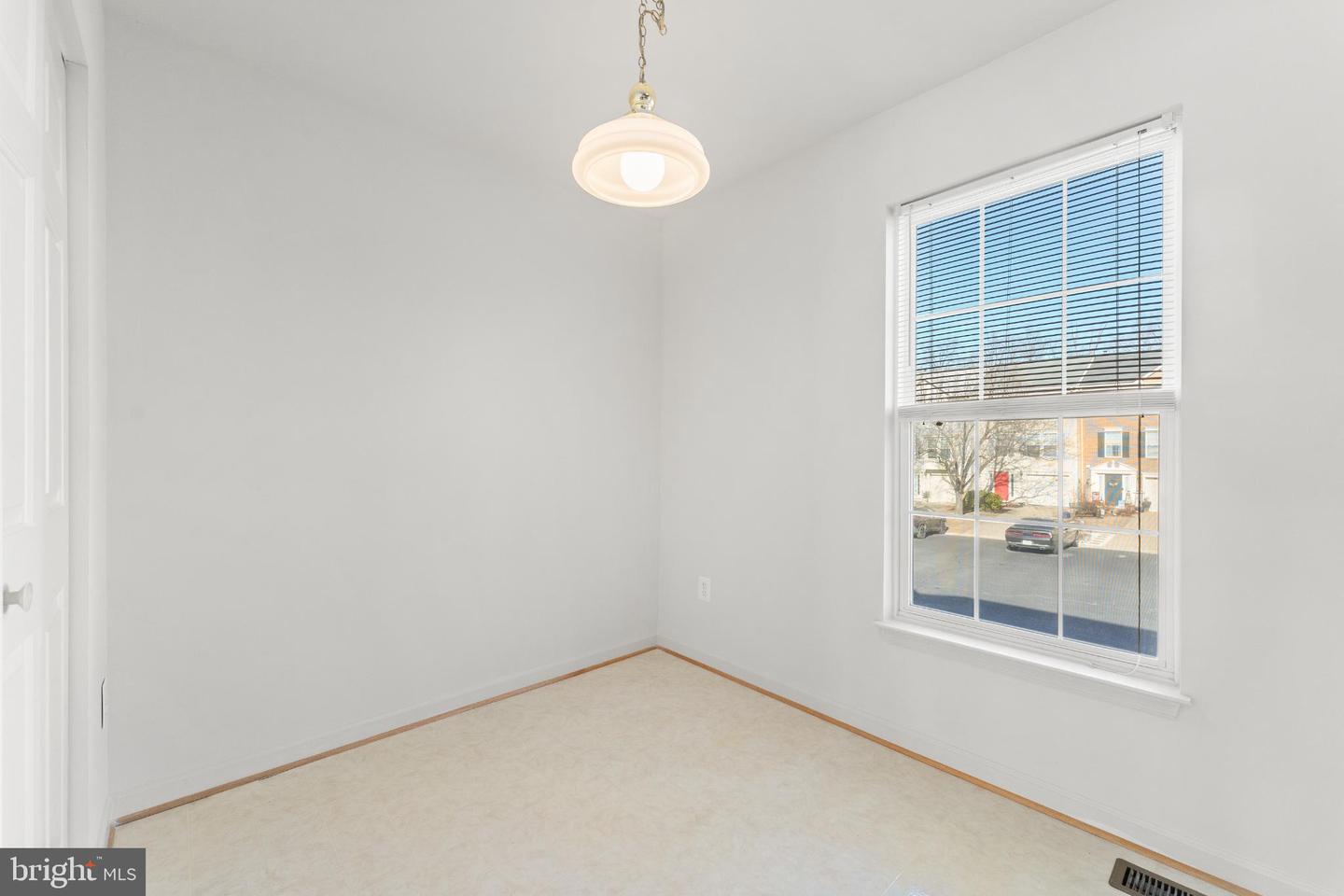 3908 FOUNTAIN BRIDGE CT, FREDERICKSBURG, Virginia 22408, 2 Bedrooms Bedrooms, ,2 BathroomsBathrooms,Residential,For sale,3908 FOUNTAIN BRIDGE CT,VASP2038774 MLS # VASP2038774