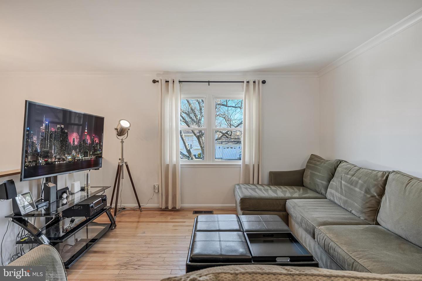 1109 DEVON ST, HERNDON, Virginia 20170, 4 Bedrooms Bedrooms, ,3 BathroomsBathrooms,Residential,For sale,1109 DEVON ST,VAFX2286876 MLS # VAFX2286876