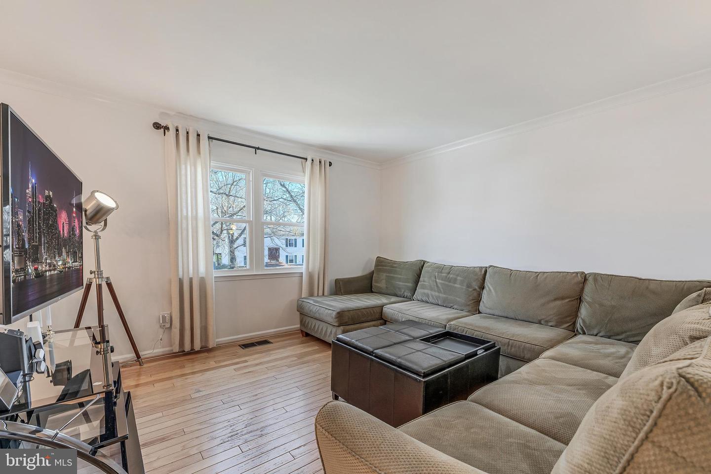 1109 DEVON ST, HERNDON, Virginia 20170, 4 Bedrooms Bedrooms, ,3 BathroomsBathrooms,Residential,For sale,1109 DEVON ST,VAFX2286876 MLS # VAFX2286876