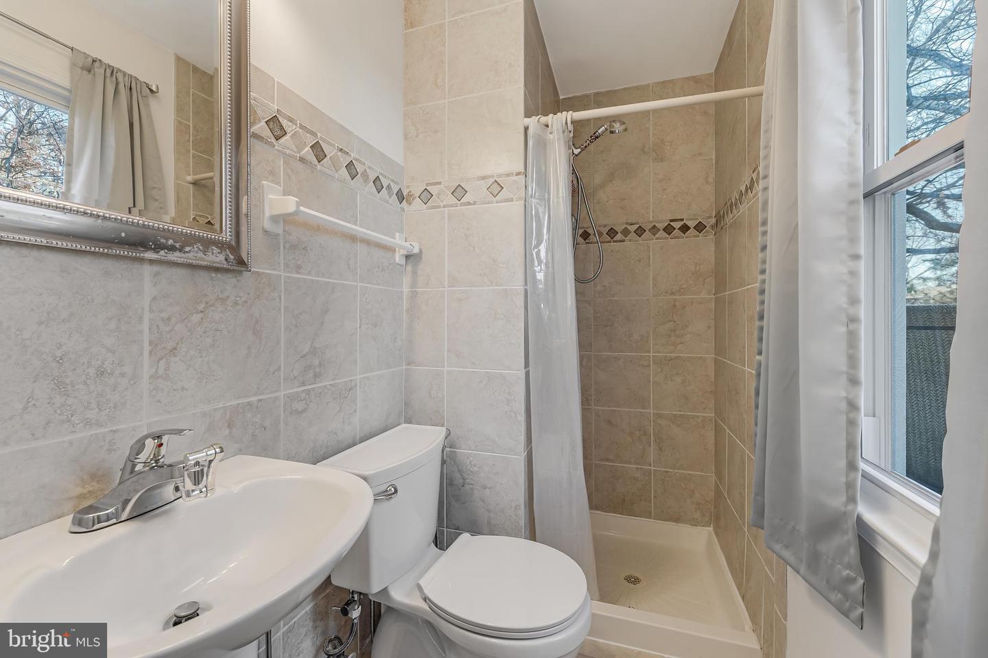 1109 DEVON ST, HERNDON, Virginia 20170, 4 Bedrooms Bedrooms, ,3 BathroomsBathrooms,Residential,For sale,1109 DEVON ST,VAFX2286876 MLS # VAFX2286876