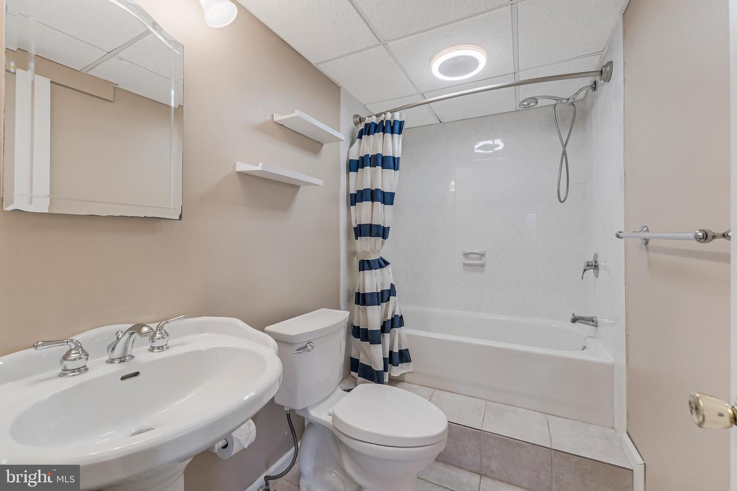 1109 DEVON ST, HERNDON, Virginia 20170, 4 Bedrooms Bedrooms, ,3 BathroomsBathrooms,Residential,For sale,1109 DEVON ST,VAFX2286876 MLS # VAFX2286876