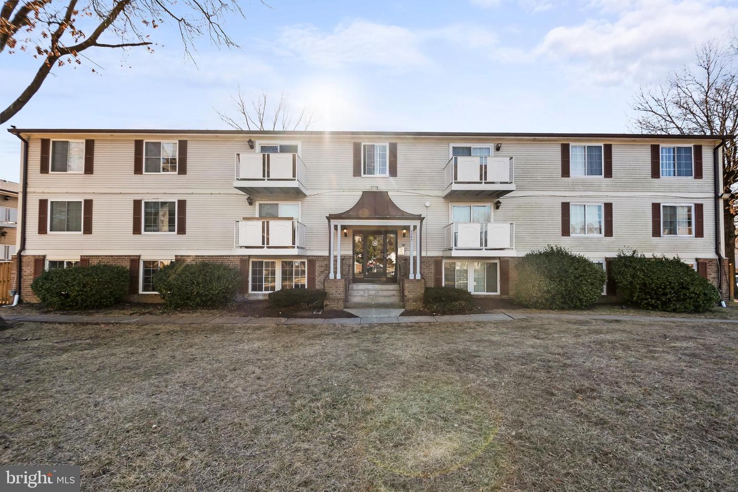 8385-A BROCKHAM DR #A, ALEXANDRIA, Virginia 22309, 2 Bedrooms Bedrooms, 4 Rooms Rooms,2 BathroomsBathrooms,Residential,For sale,8385-A BROCKHAM DR #A,VAFX2286894 MLS # VAFX2286894