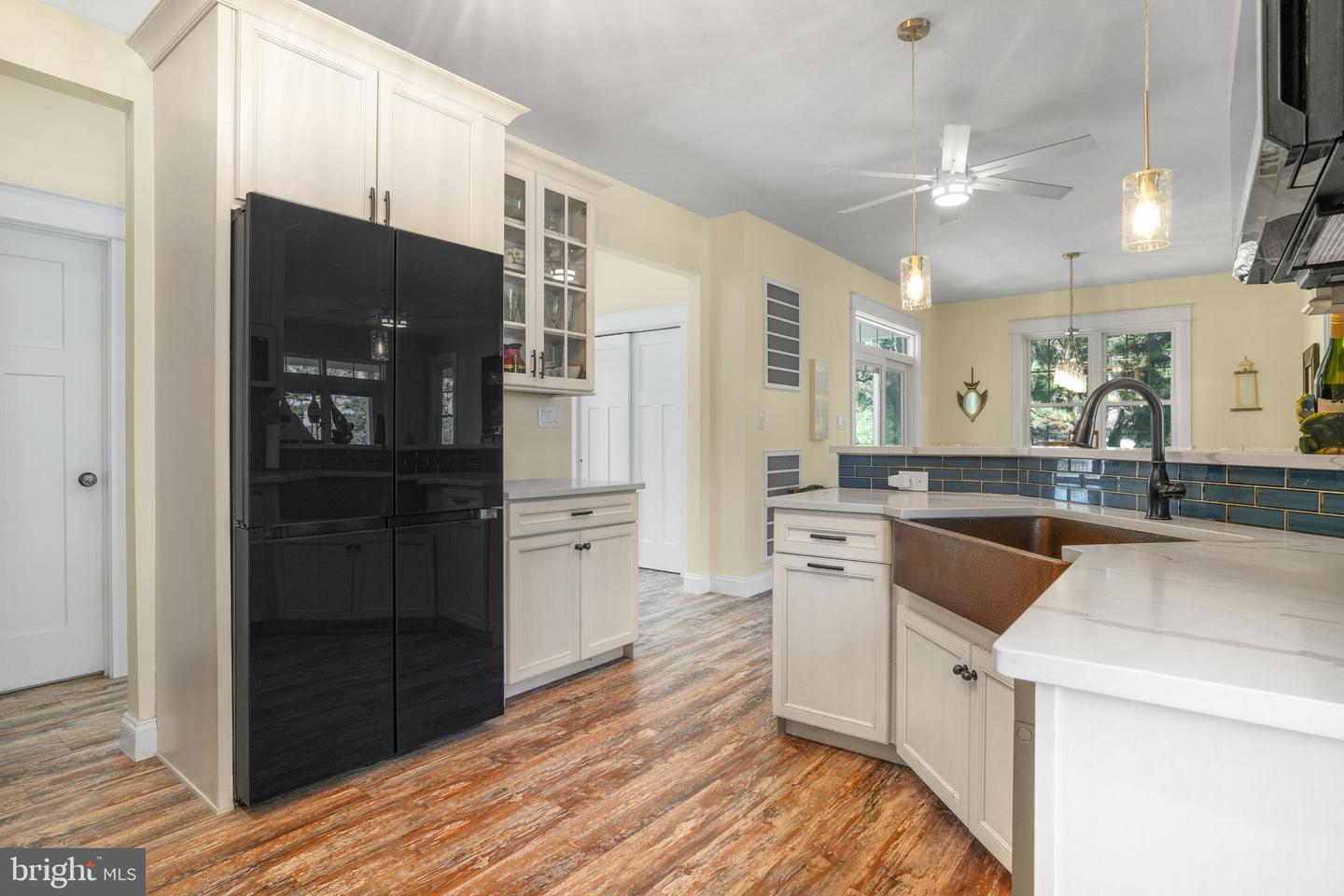 5403 PEARL DR, CHINCOTEAGUE ISLAND, Virginia 23336, 4 Bedrooms Bedrooms, ,2 BathroomsBathrooms,Residential,For sale,5403 PEARL DR,VAAC2002564 MLS # VAAC2002564