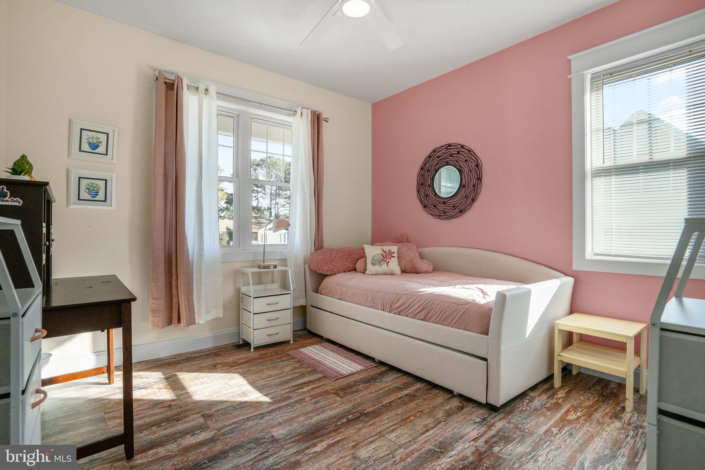 5403 PEARL DR, CHINCOTEAGUE ISLAND, Virginia 23336, 4 Bedrooms Bedrooms, ,2 BathroomsBathrooms,Residential,For sale,5403 PEARL DR,VAAC2002564 MLS # VAAC2002564