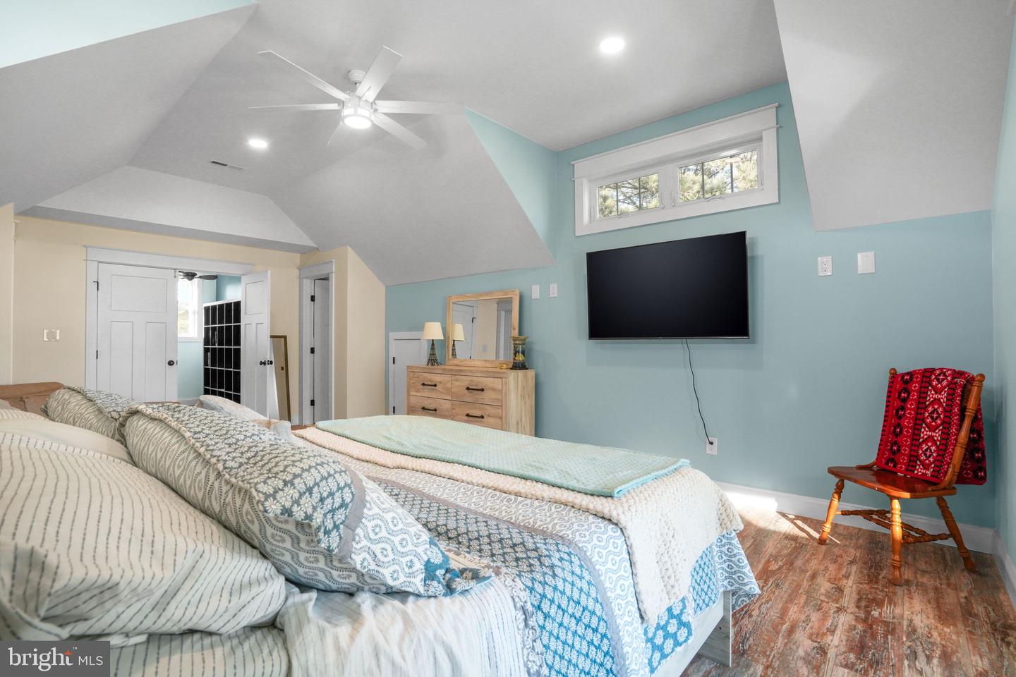 5403 PEARL DR, CHINCOTEAGUE ISLAND, Virginia 23336, 4 Bedrooms Bedrooms, ,2 BathroomsBathrooms,Residential,For sale,5403 PEARL DR,VAAC2002564 MLS # VAAC2002564