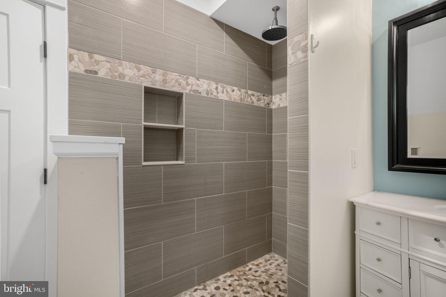 5403 PEARL DR, CHINCOTEAGUE ISLAND, Virginia 23336, 4 Bedrooms Bedrooms, ,2 BathroomsBathrooms,Residential,For sale,5403 PEARL DR,VAAC2002564 MLS # VAAC2002564