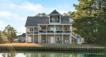 5403 PEARL DR, CHINCOTEAGUE ISLAND, Virginia 23336, 4 Bedrooms Bedrooms, ,2 BathroomsBathrooms,Residential,For sale,5403 PEARL DR,VAAC2002564 MLS # VAAC2002564