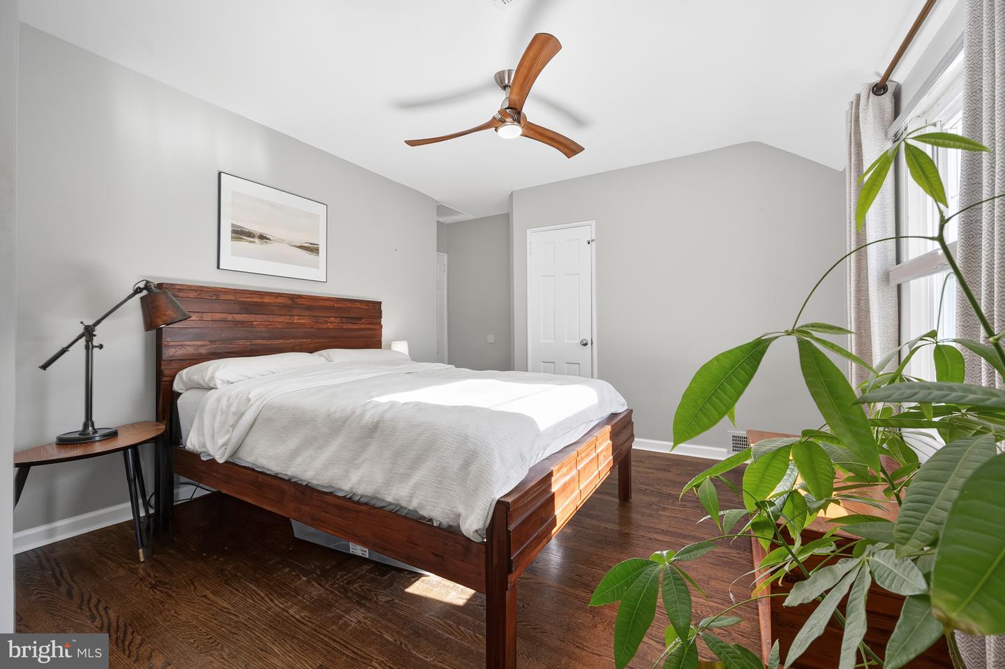 413 TENNESSEE AVE, ALEXANDRIA, Virginia 22305, 3 Bedrooms Bedrooms, 6 Rooms Rooms,3 BathroomsBathrooms,Residential,For sale,413 TENNESSEE AVE,VAAX2053402 MLS # VAAX2053402