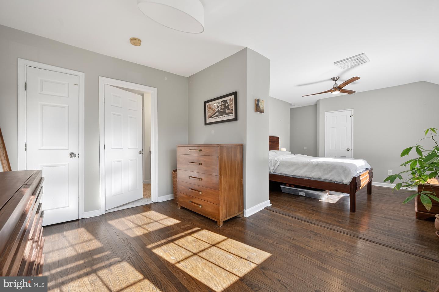 413 TENNESSEE AVE, ALEXANDRIA, Virginia 22305, 3 Bedrooms Bedrooms, 6 Rooms Rooms,3 BathroomsBathrooms,Residential,For sale,413 TENNESSEE AVE,VAAX2053402 MLS # VAAX2053402