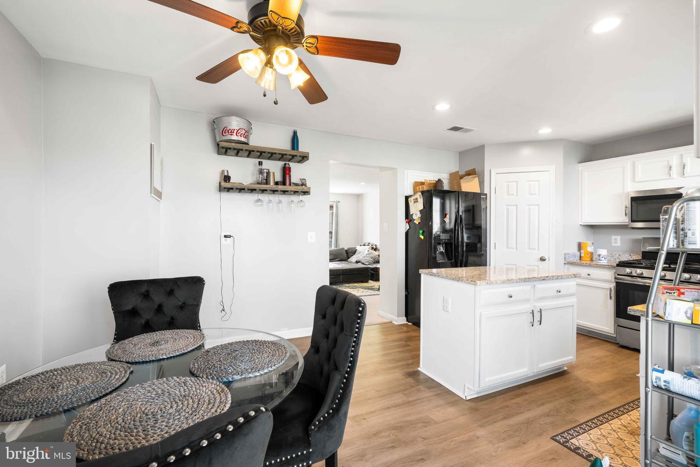 9264 KRISTY DR, MANASSAS PARK, Virginia 20111, 3 Bedrooms Bedrooms, 6 Rooms Rooms,3 BathroomsBathrooms,Residential,For sale,9264 KRISTY DR,VAMP2003610 MLS # VAMP2003610