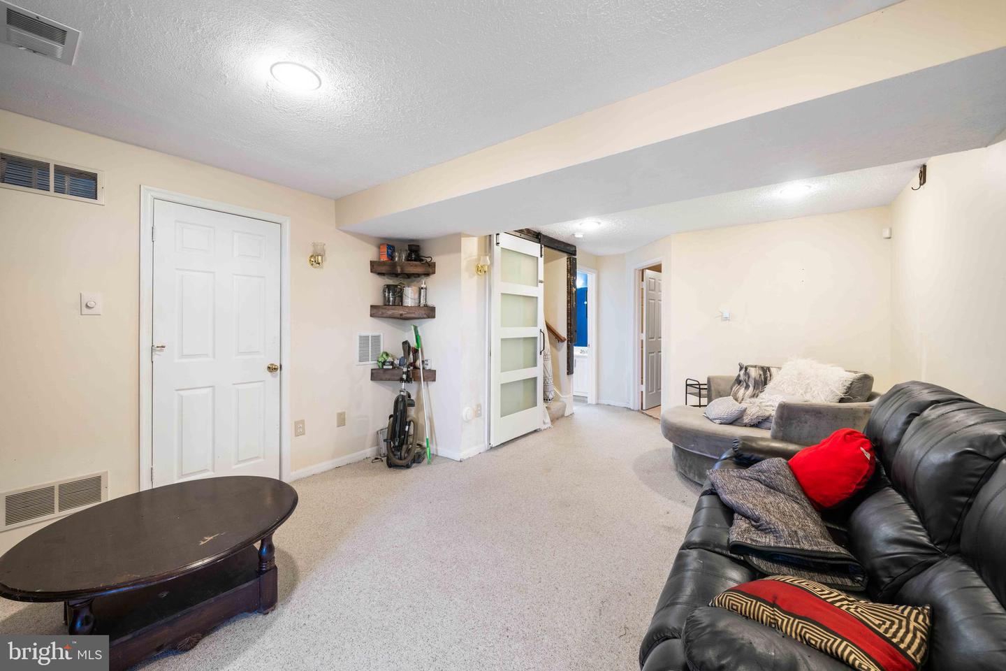 9264 KRISTY DR, MANASSAS PARK, Virginia 20111, 3 Bedrooms Bedrooms, 6 Rooms Rooms,3 BathroomsBathrooms,Residential,For sale,9264 KRISTY DR,VAMP2003610 MLS # VAMP2003610