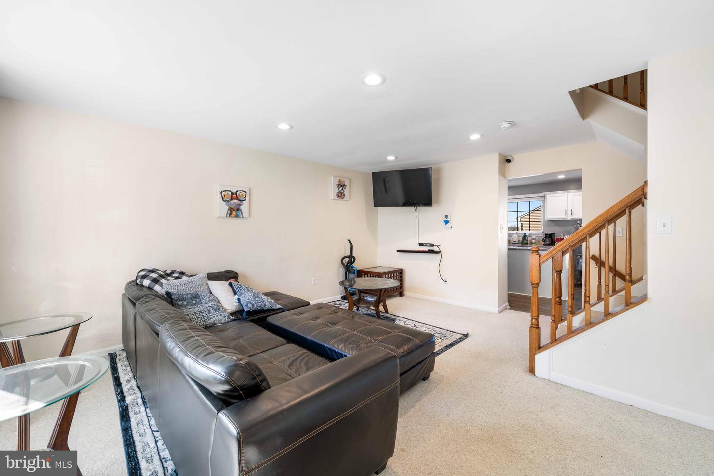 9264 KRISTY DR, MANASSAS PARK, Virginia 20111, 3 Bedrooms Bedrooms, 6 Rooms Rooms,3 BathroomsBathrooms,Residential,For sale,9264 KRISTY DR,VAMP2003610 MLS # VAMP2003610