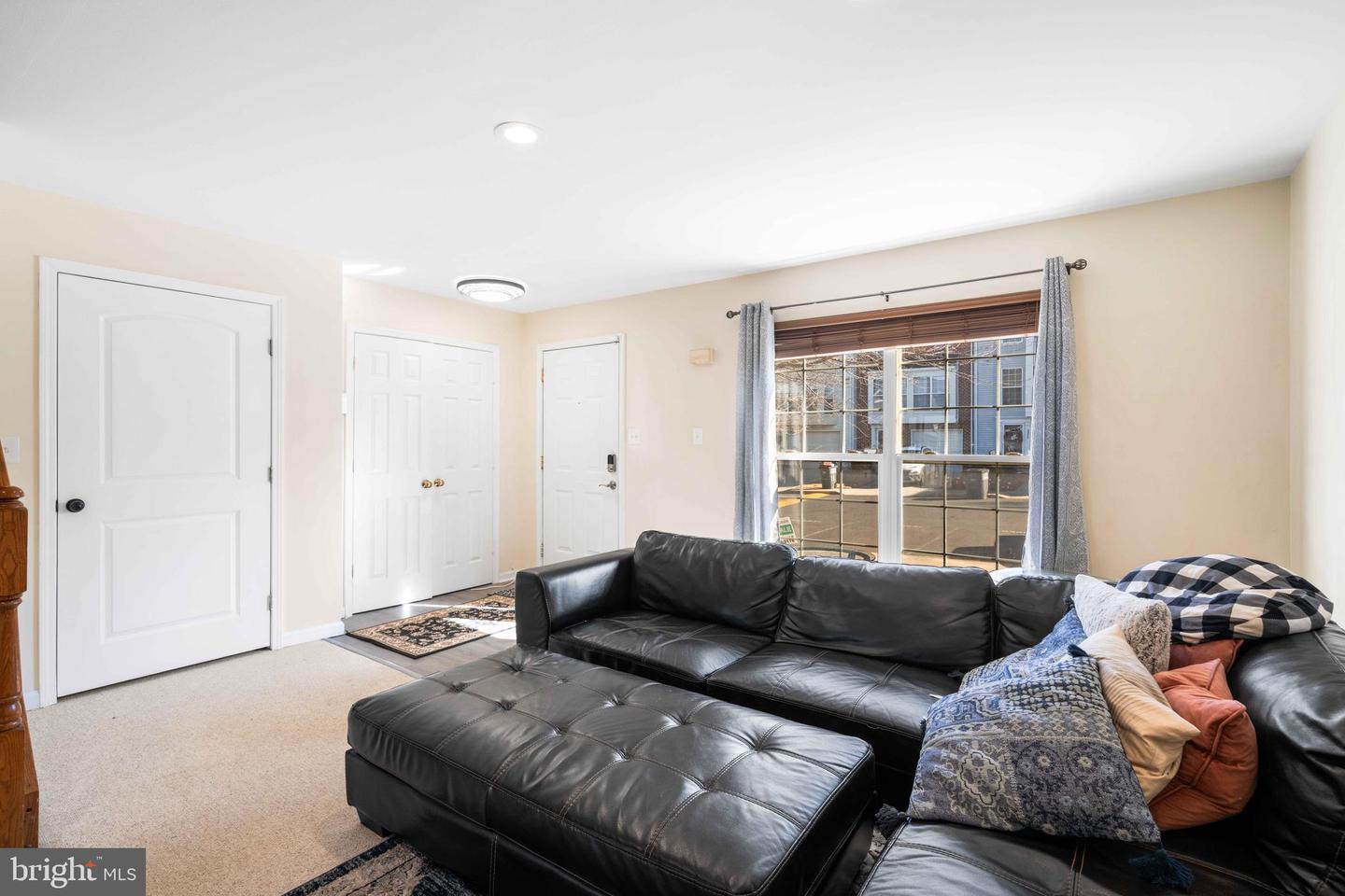 9264 KRISTY DR, MANASSAS PARK, Virginia 20111, 3 Bedrooms Bedrooms, 6 Rooms Rooms,3 BathroomsBathrooms,Residential,For sale,9264 KRISTY DR,VAMP2003610 MLS # VAMP2003610