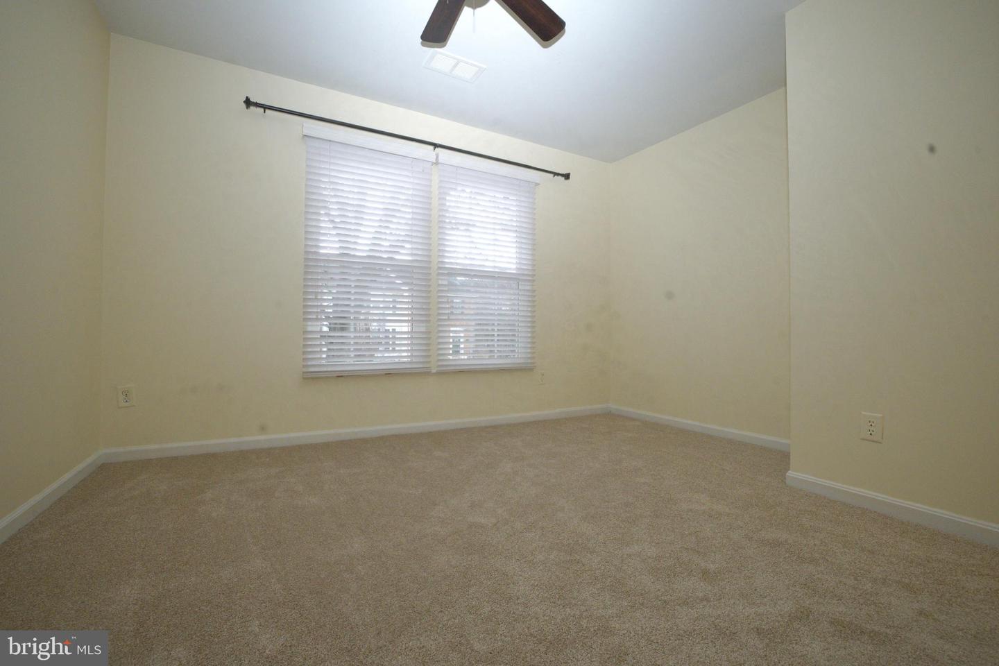 2558 GRAYTON LN, WOODBRIDGE, Virginia 22191, 4 Bedrooms Bedrooms, 4 Rooms Rooms,3 BathroomsBathrooms,Residential,For sale,2558 GRAYTON LN,VAPW2111006 MLS # VAPW2111006