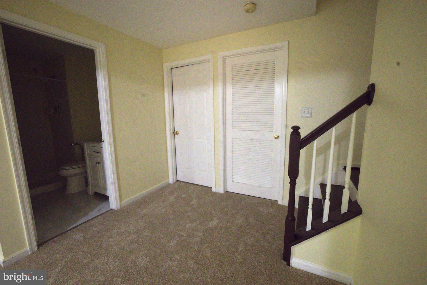 2558 GRAYTON LN, WOODBRIDGE, Virginia 22191, 4 Bedrooms Bedrooms, 4 Rooms Rooms,3 BathroomsBathrooms,Residential,For sale,2558 GRAYTON LN,VAPW2111006 MLS # VAPW2111006