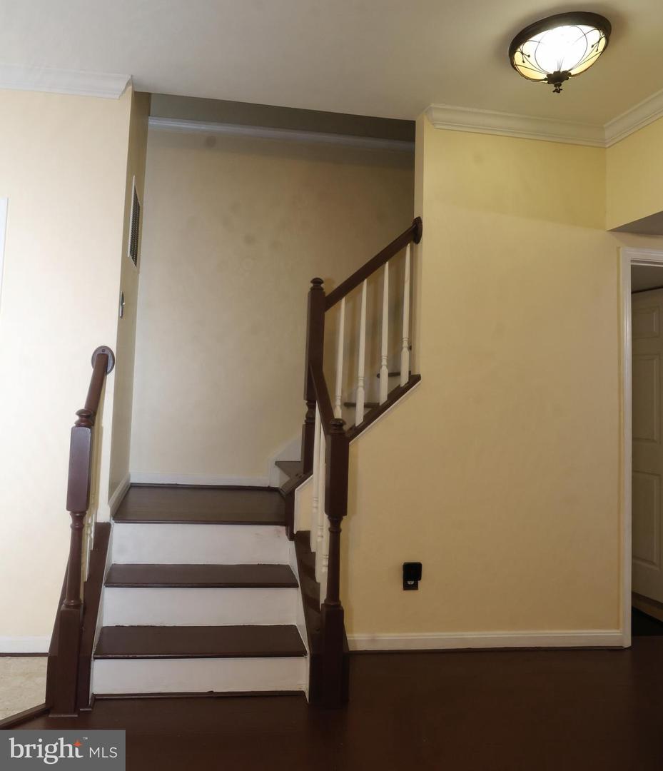 2558 GRAYTON LN, WOODBRIDGE, Virginia 22191, 4 Bedrooms Bedrooms, 4 Rooms Rooms,3 BathroomsBathrooms,Residential,For sale,2558 GRAYTON LN,VAPW2111006 MLS # VAPW2111006