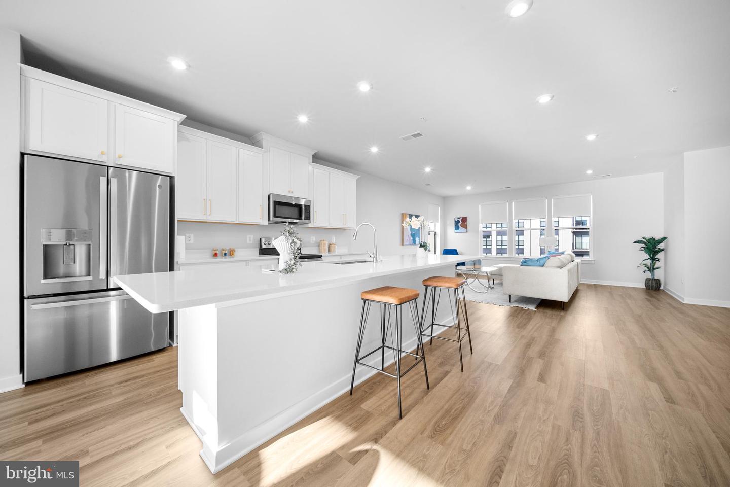 43730 TRANSIT SQ, ASHBURN, Virginia 20147, 3 Bedrooms Bedrooms, ,2 BathroomsBathrooms,Residential,For sale,43730 TRANSIT SQ,VALO2114390 MLS # VALO2114390