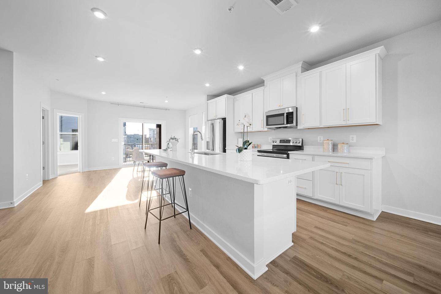 43730 TRANSIT SQ, ASHBURN, Virginia 20147, 3 Bedrooms Bedrooms, ,2 BathroomsBathrooms,Residential,For sale,43730 TRANSIT SQ,VALO2114390 MLS # VALO2114390